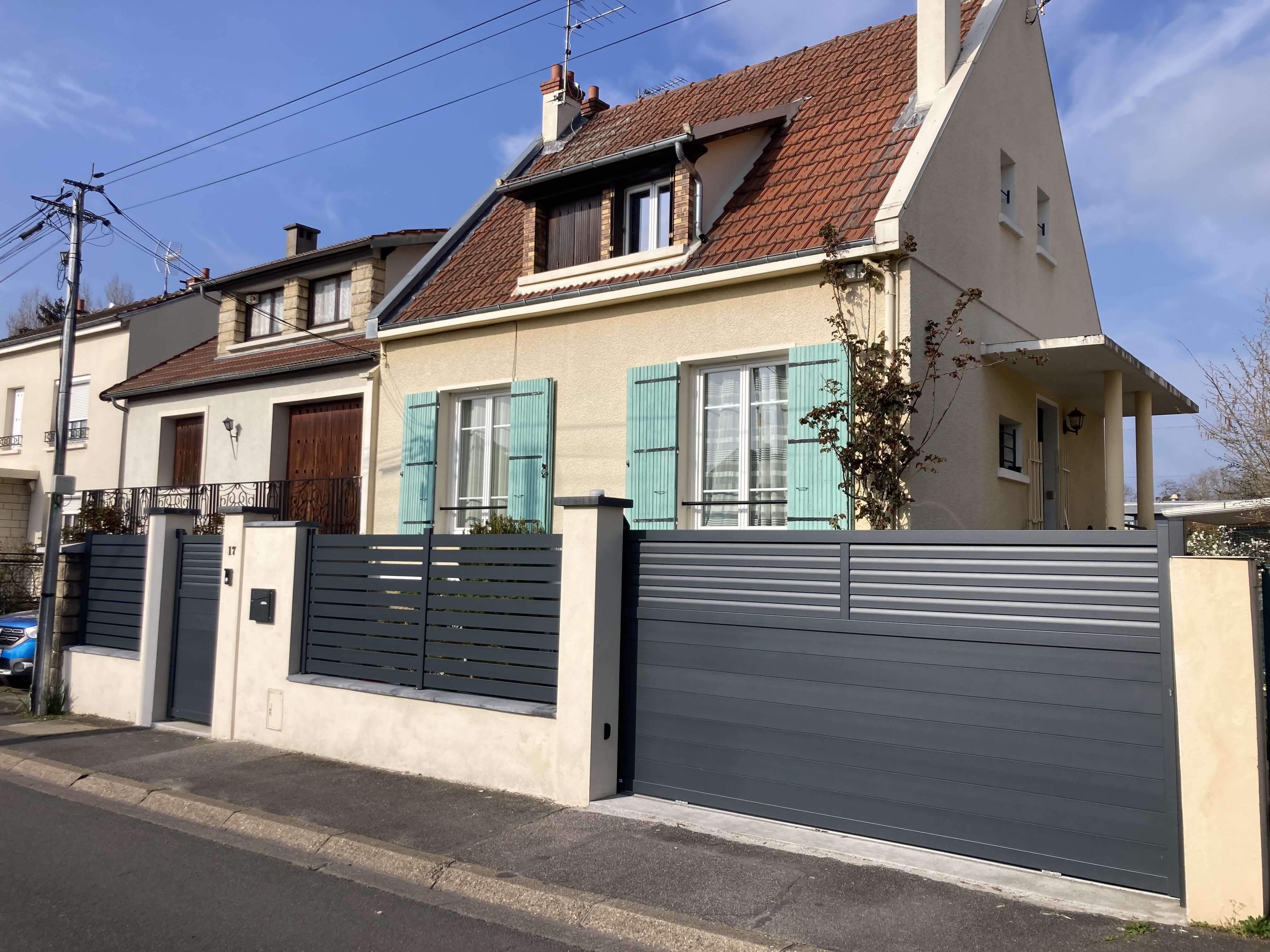 Réalisation d'une clôture moderne